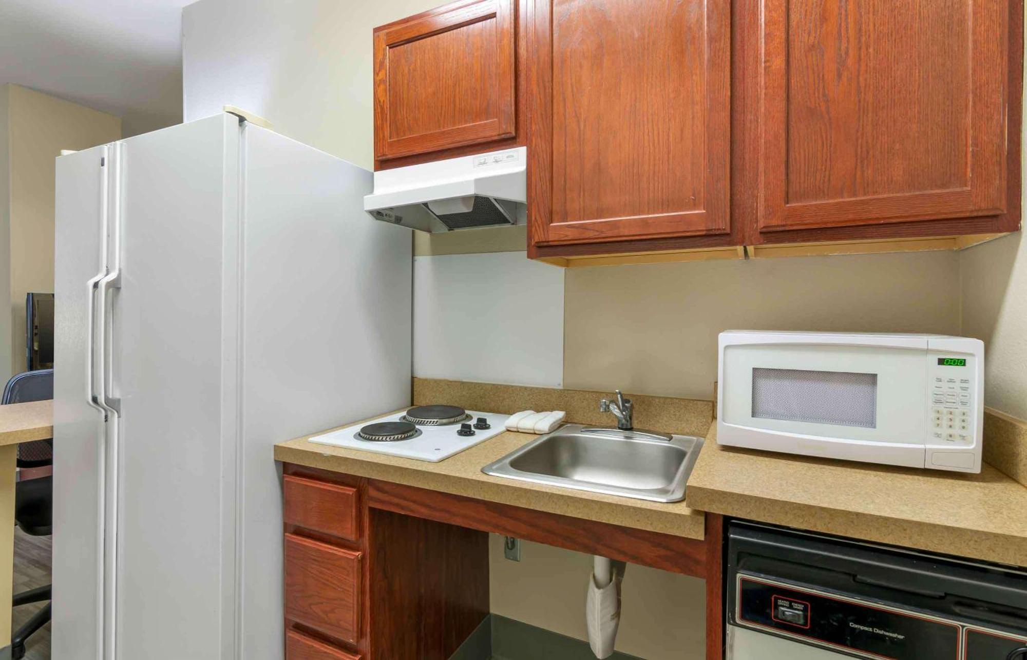 Extended Stay America Suites - Kansas City - Overland Park - Metcalf Ave Exteriör bild